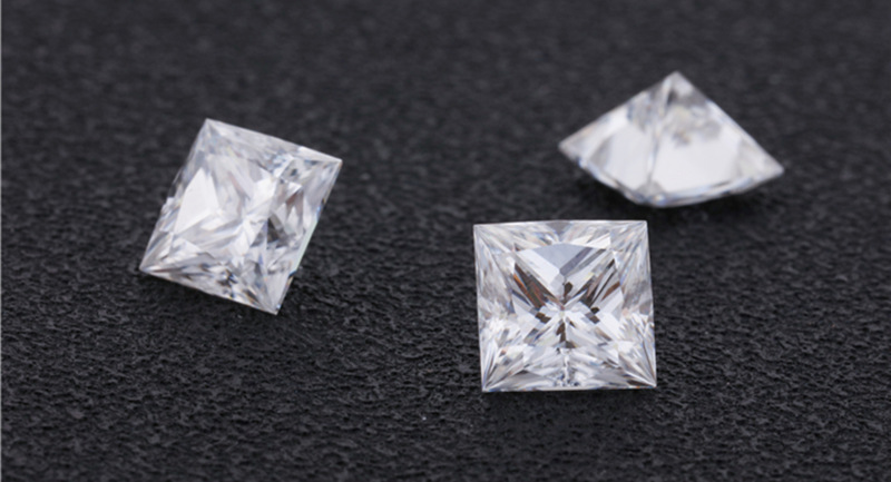 The quality and price of moissanite